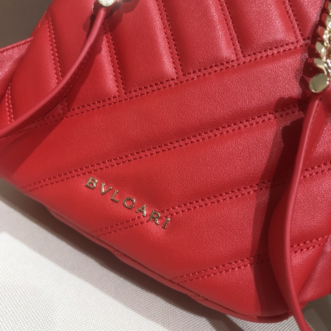 B*vlgari Top Bag 18 * 22 * 11cm