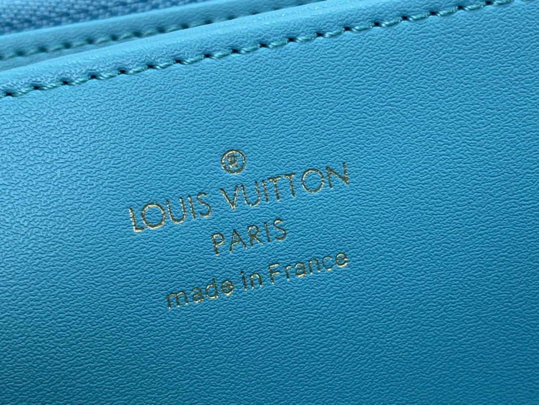 L*ouis V*uitton Bag Top Quality 19.5*10.5*2.5cm