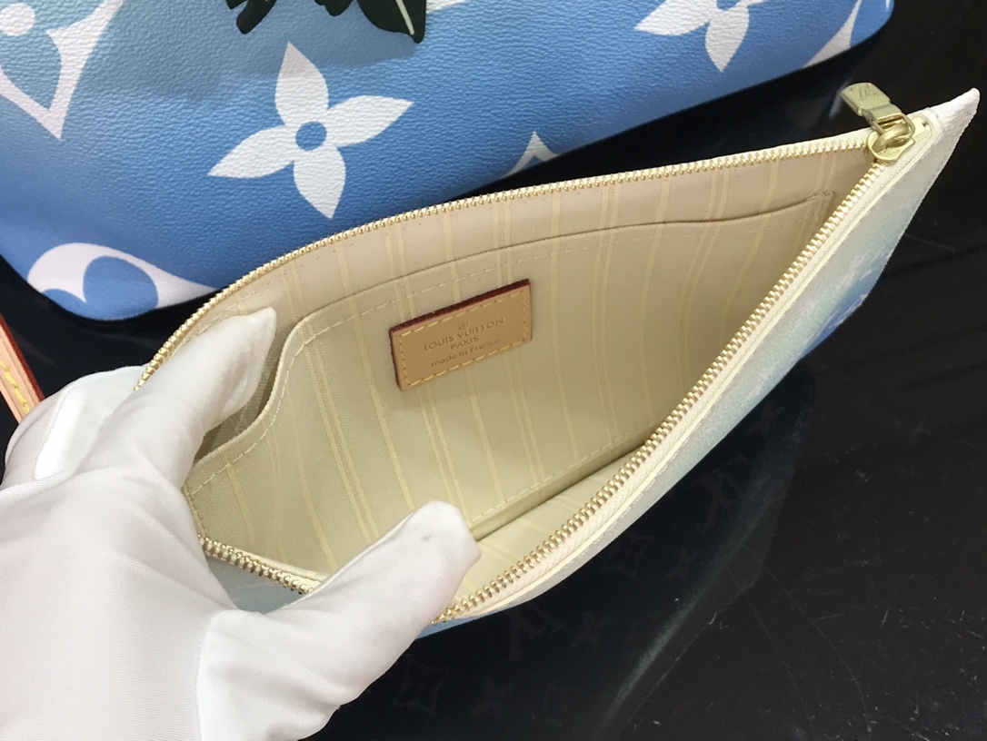 L*ouis V*uitton Top Bag 31.0 x 28.0 x 14.0cm