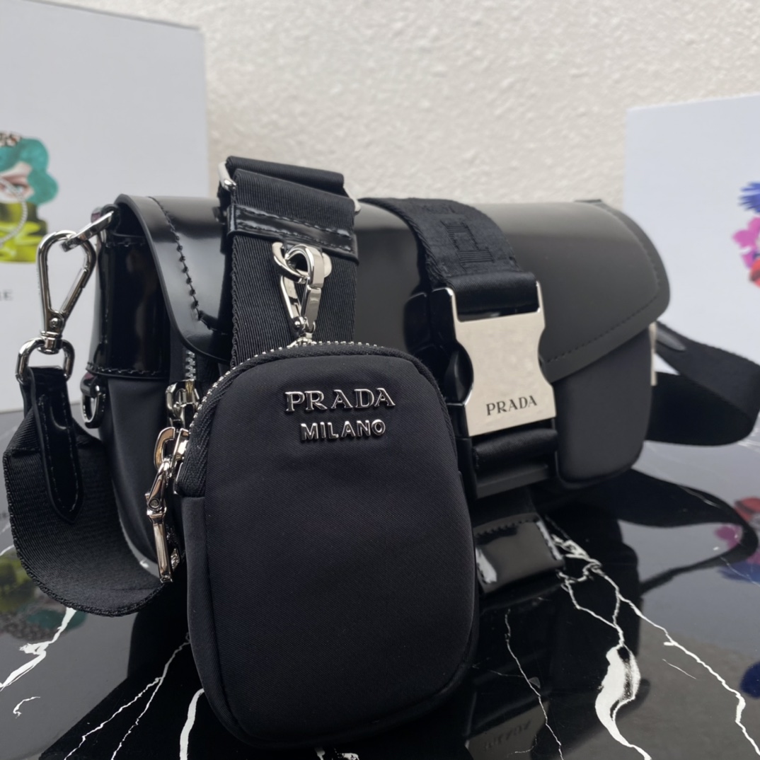 P*rada Top Bag 23*12.5*5.5cm