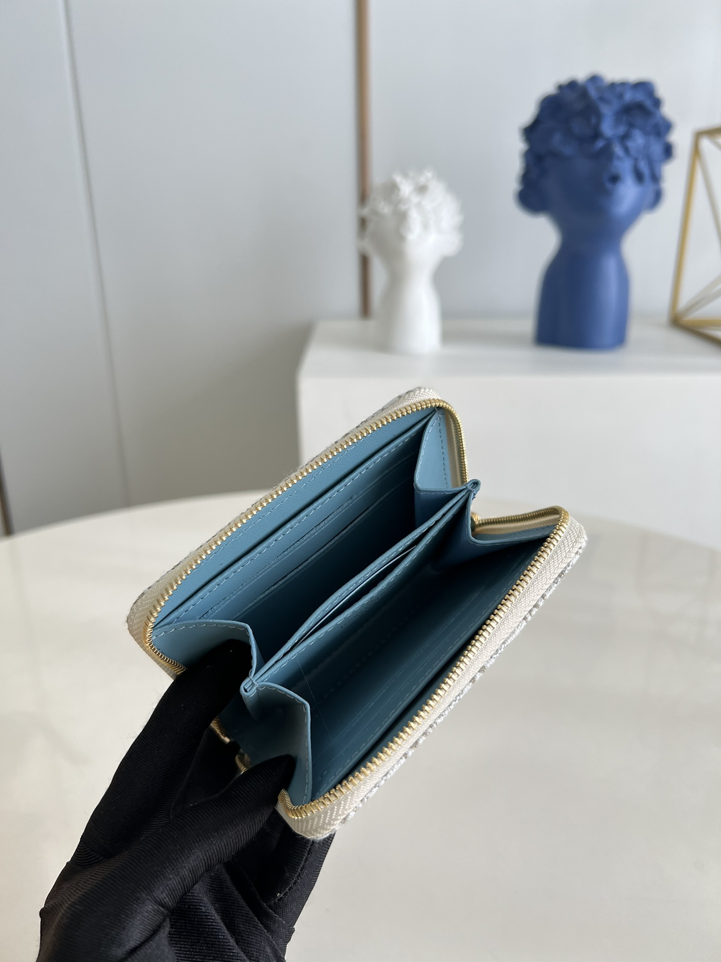 L*ouis V*uitton Bag Top Quality 11*8.5*2CM