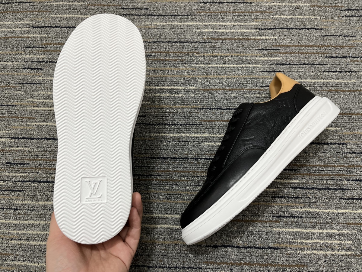 Men L*ouis V*uitton Top Sneakers