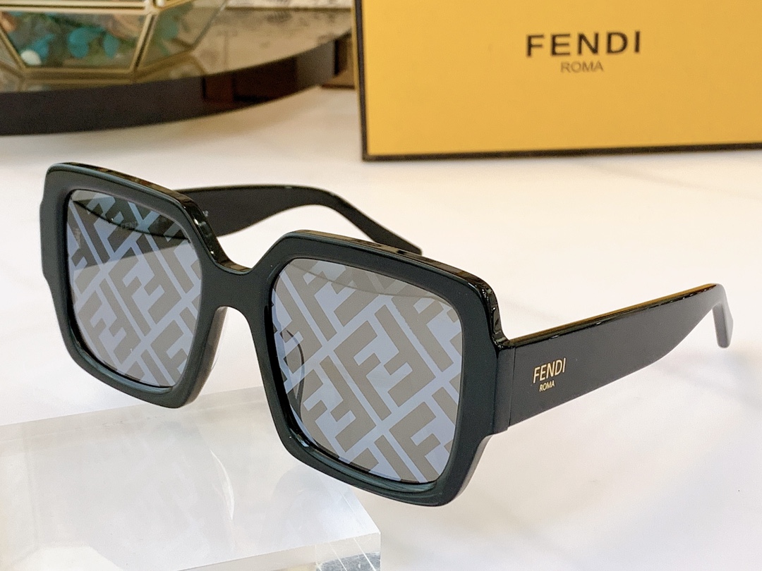 F*endi Glasses Top