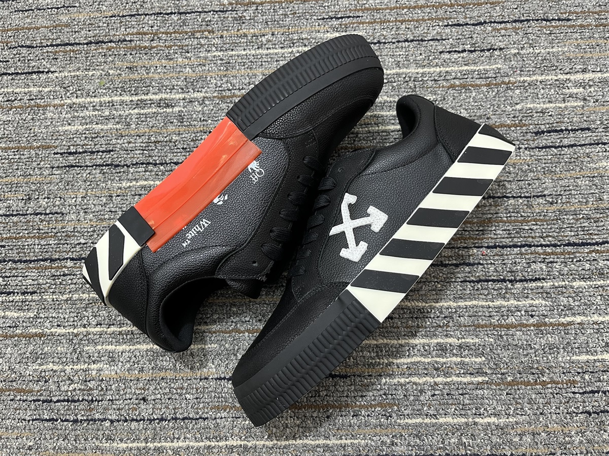 Men Women Off W*hite Top Sneaker