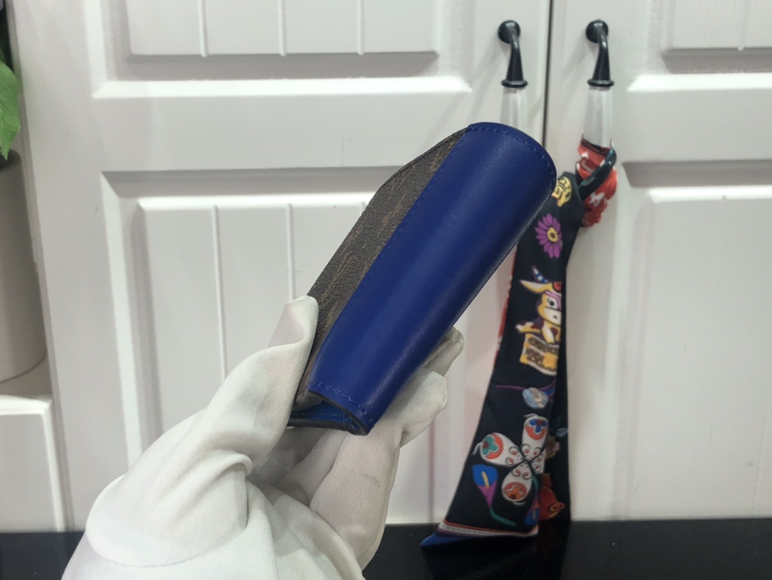 L*ouis V*uitton Bag Top Quality 11.5*9*1.5CM