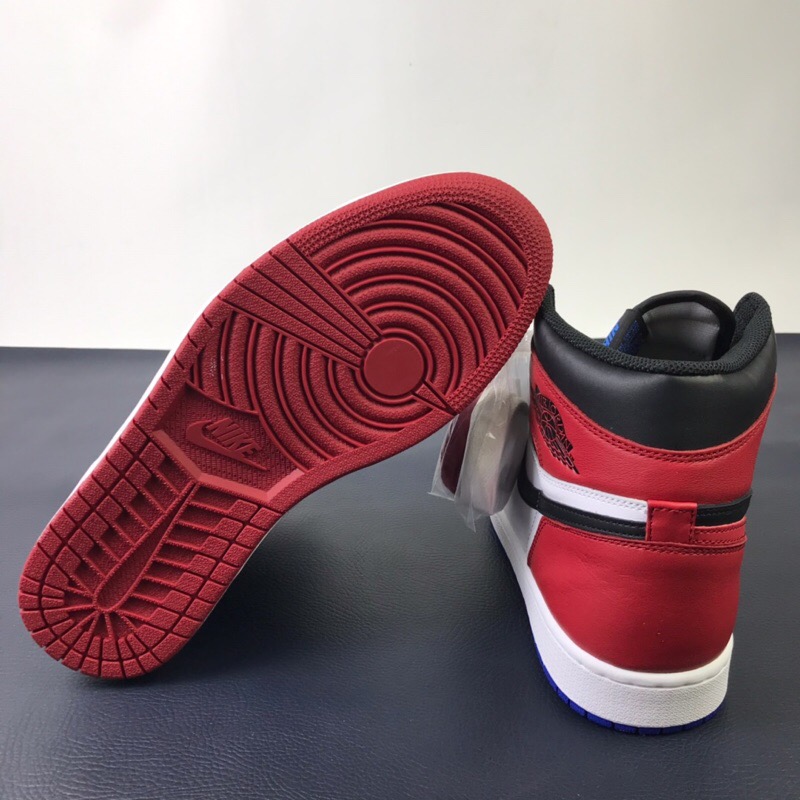 Air Jordan 1 TOP 3 555088-026