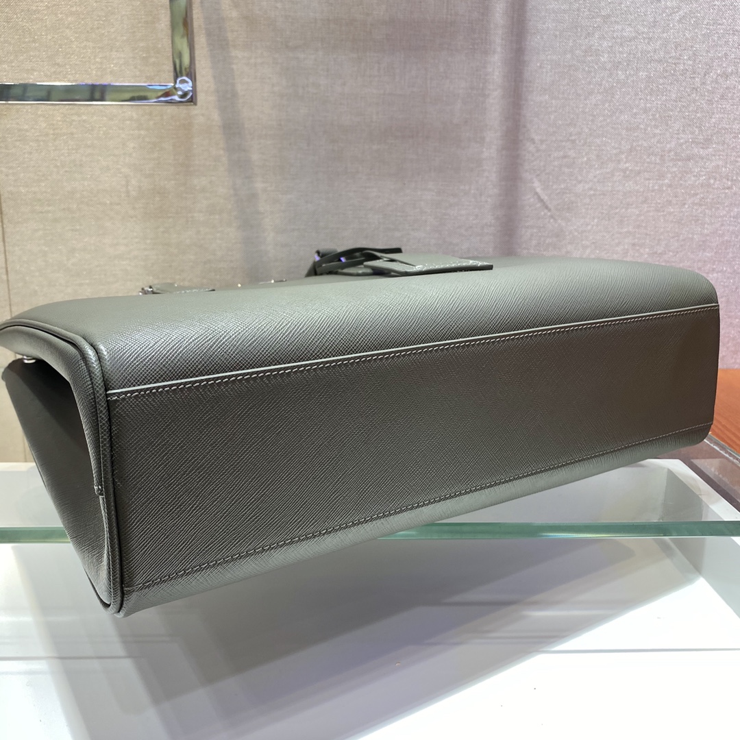 P*rada Bag Top Quality 39*29*9CM