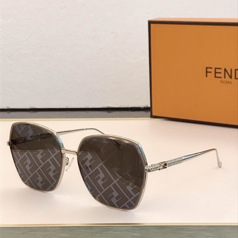 F*endi Glasses Top