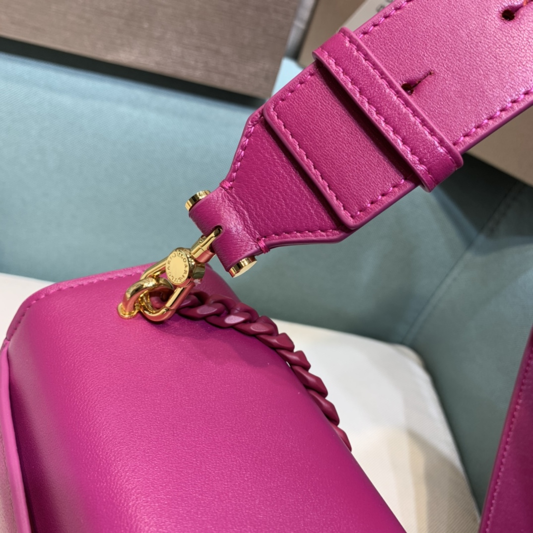 B*vlgari Top Bag 25×14.5×9cm