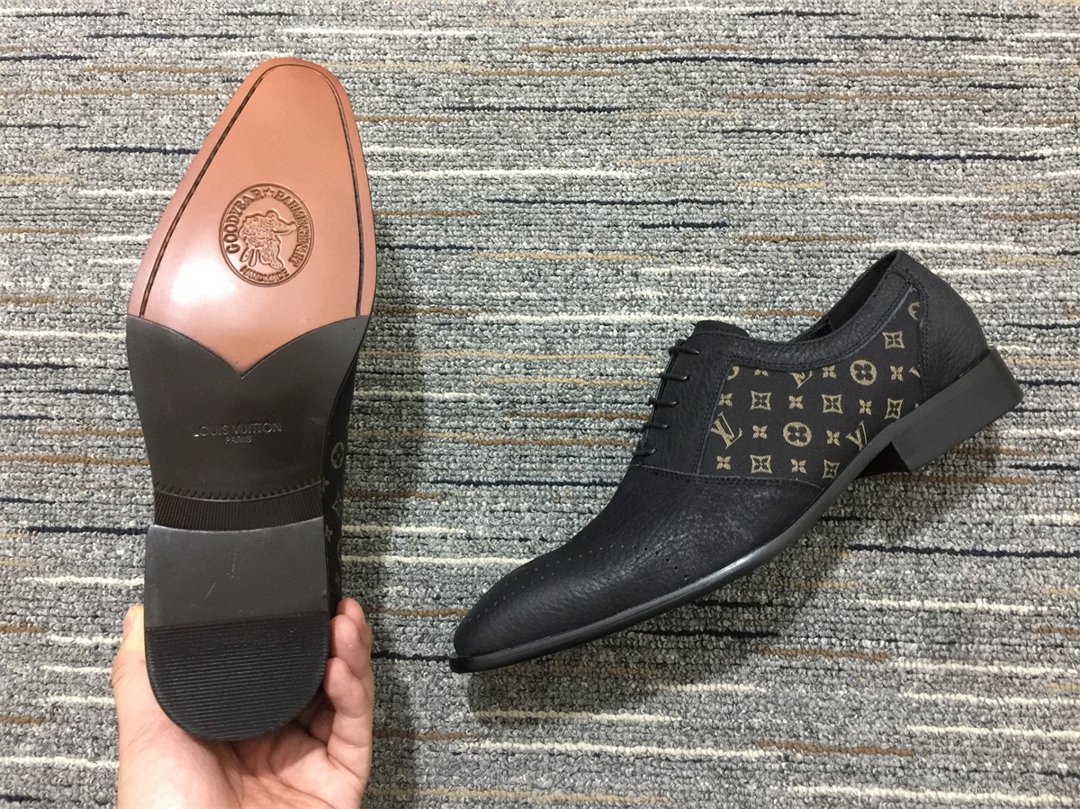 Men L*ouis V*uitton Top Sneaker