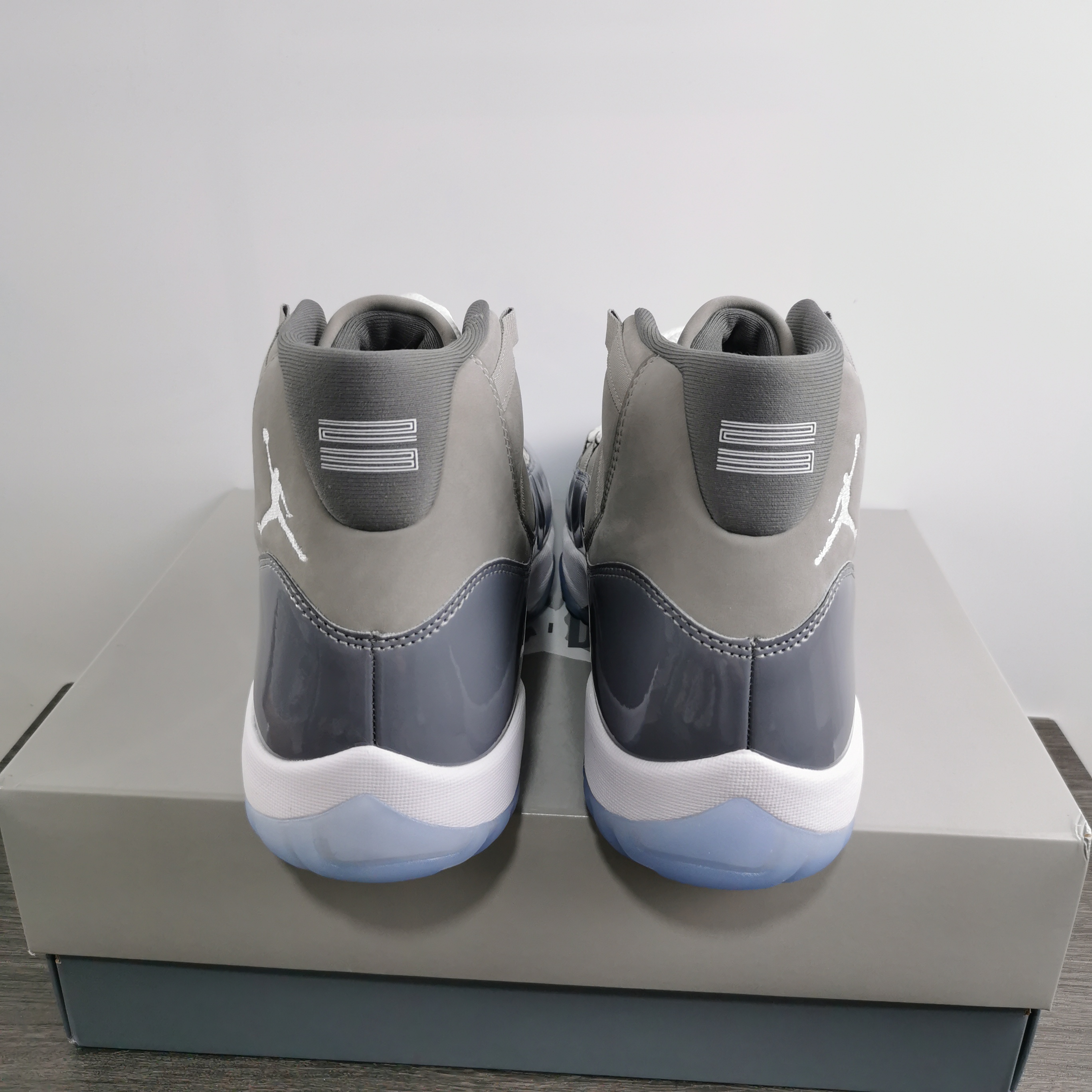 Air Jordan 11 Cool Grey