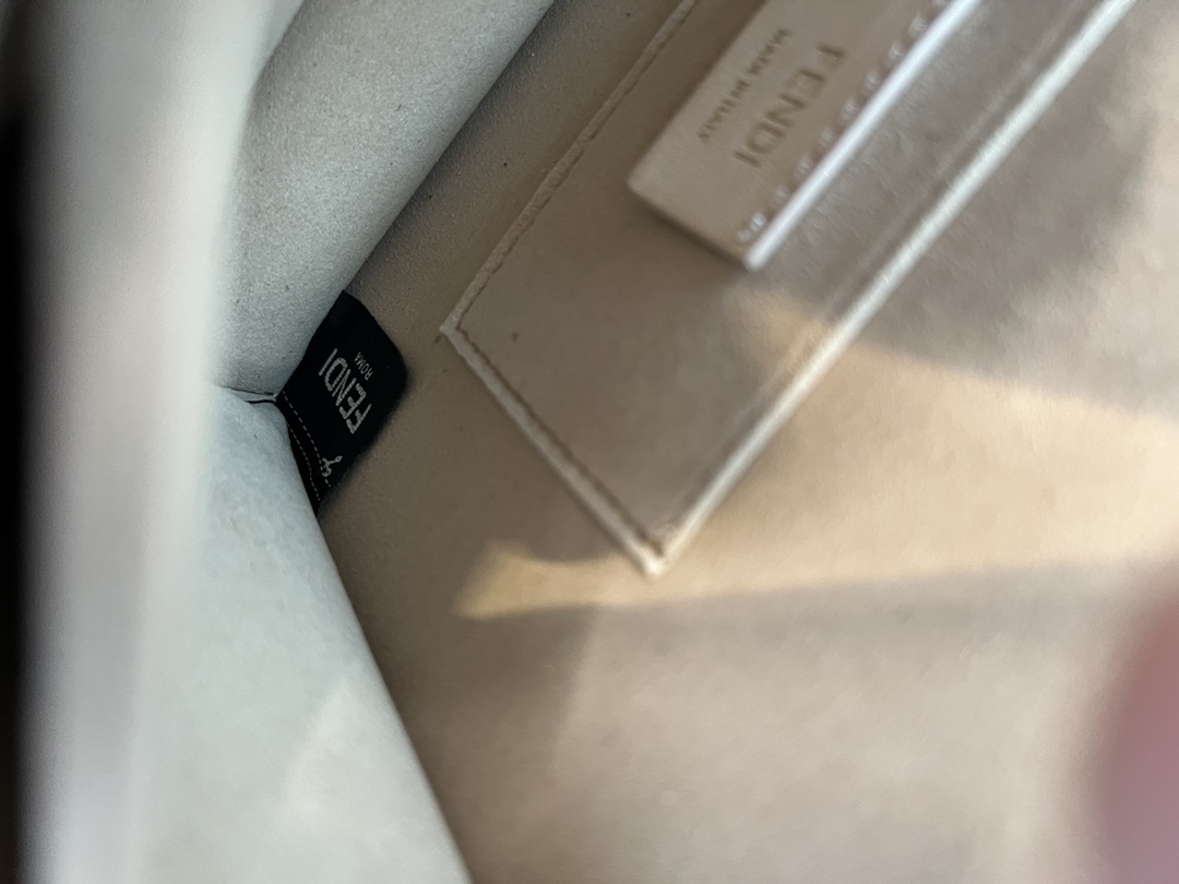 F*endi Bag Top Quality 19CM