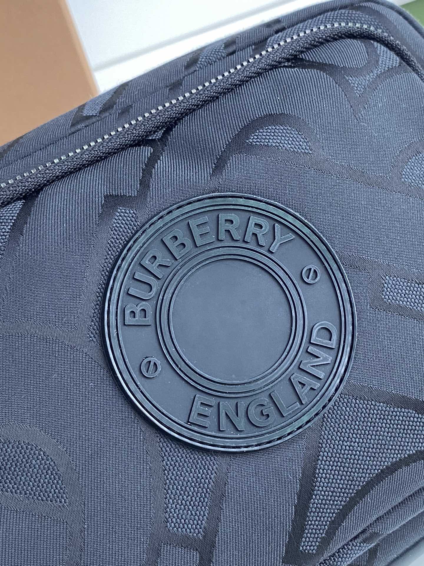 B*urberry Bag Top Quality 23*15*7cm