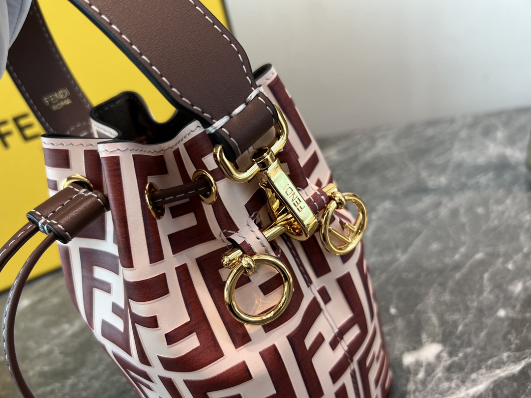 F*endi Bag Top Quality 12*10*18CM