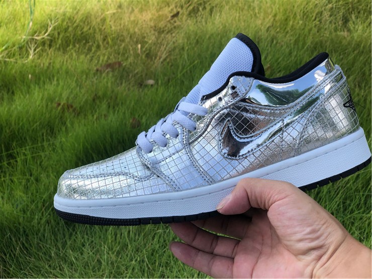 Air Jordan 1 Low 553558 001