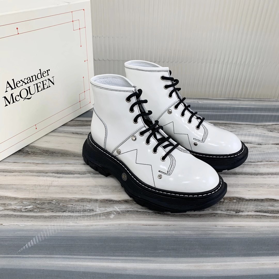 Women A*exander M*queen Sneaker