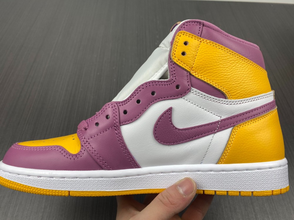 Air Jordan 1 High OG “Brotherhood” 555088-706