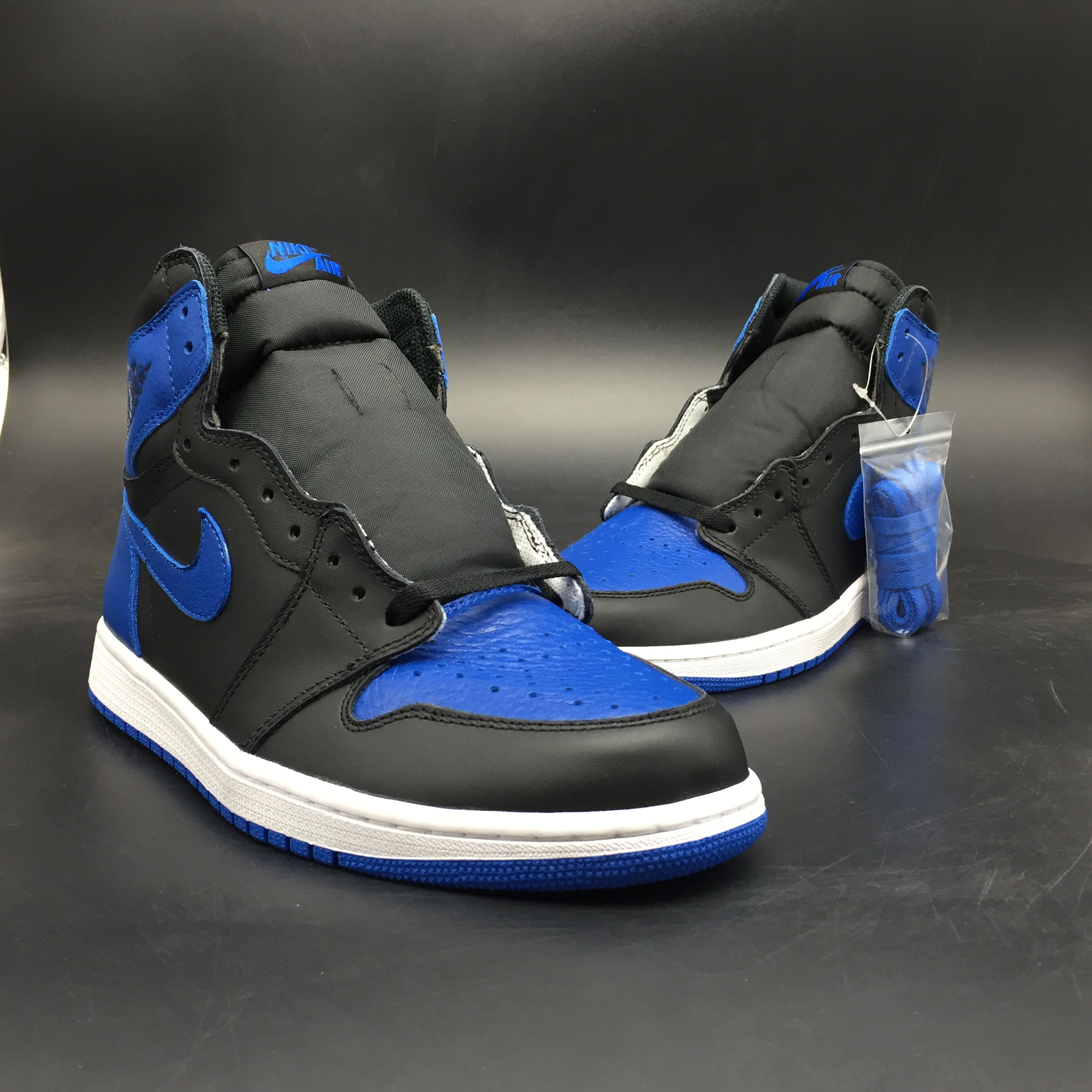 Air Jordan 1 OG Retro High Royal 555088-077