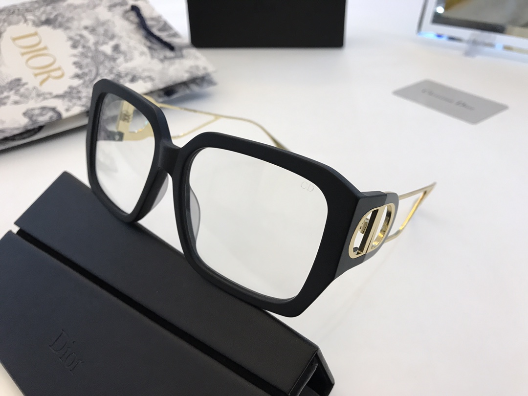 D*ior Glasses Top