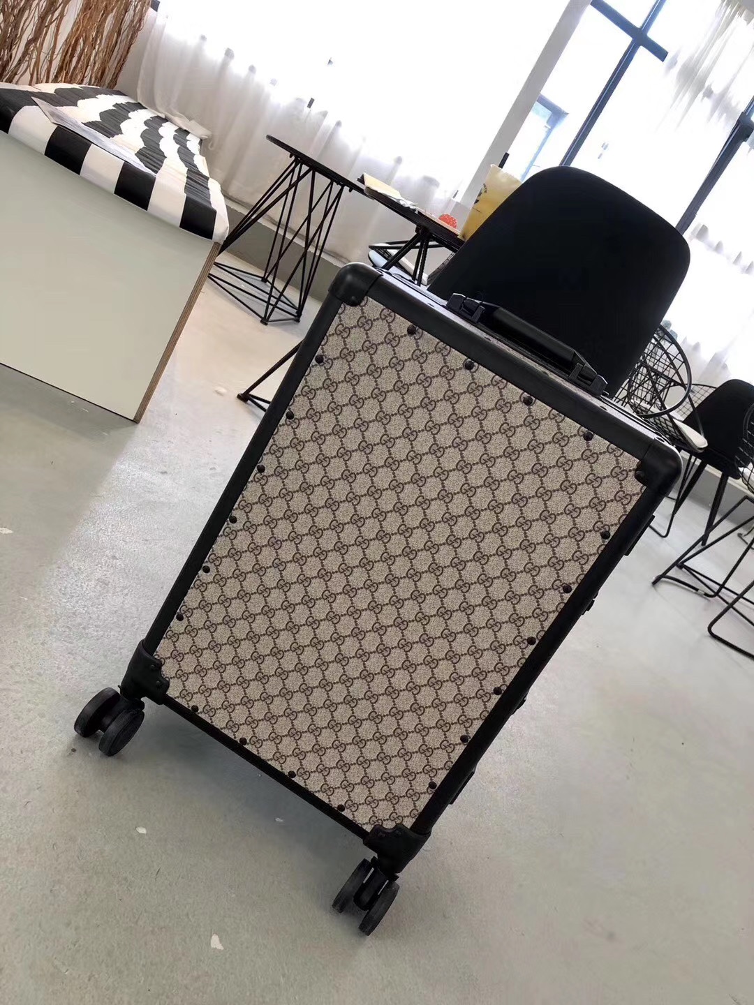 G*UCCI Luggage 20 inch suitcase 37*21*55CM （）