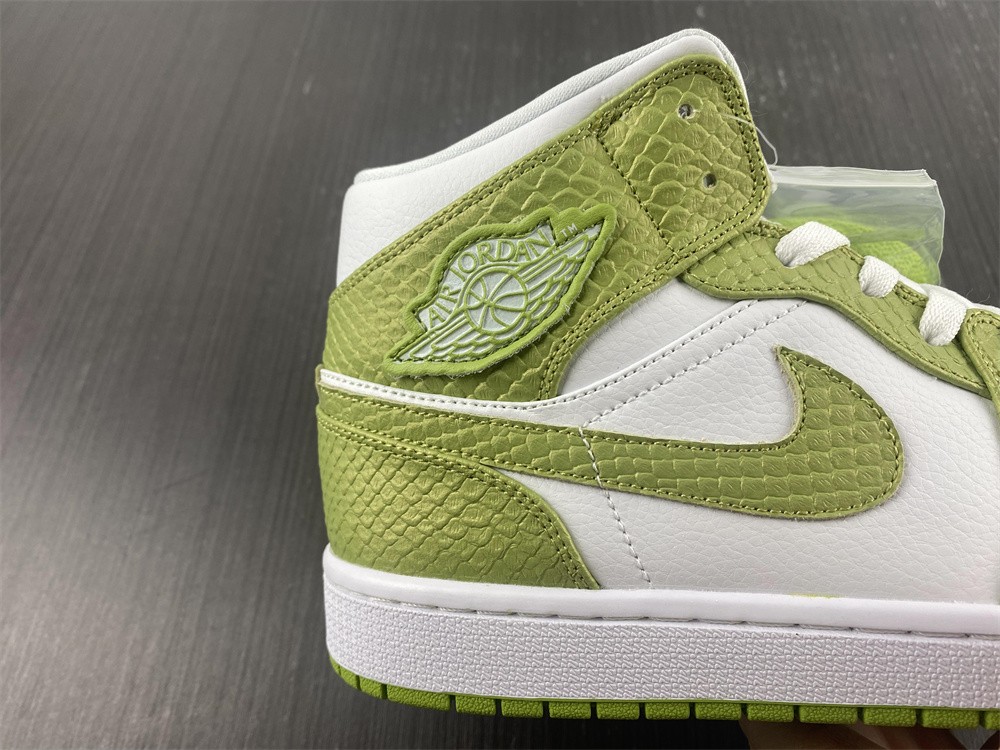 Air Jordan 1 MID SE DV2959-113