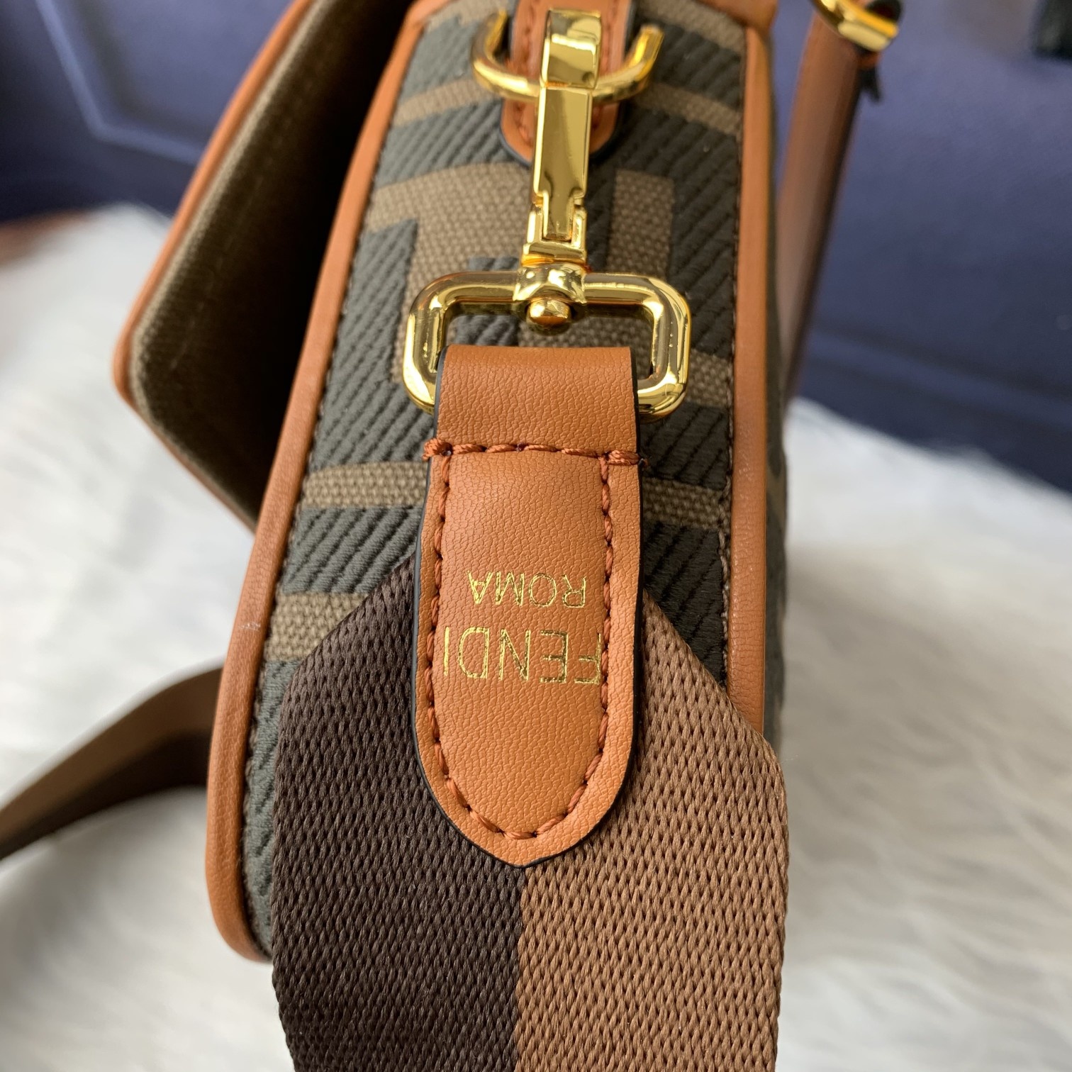 F*endi Top Bag 26*14*4cm