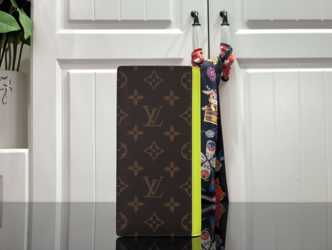 L*ouis V*uitton Bag Top Quality 10*19*2CM