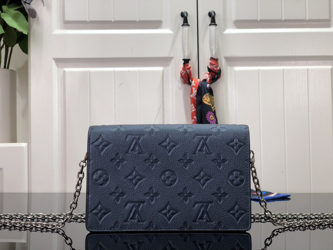 L*ouis V*uitton Bag Top Quality 19*12.5*4CM