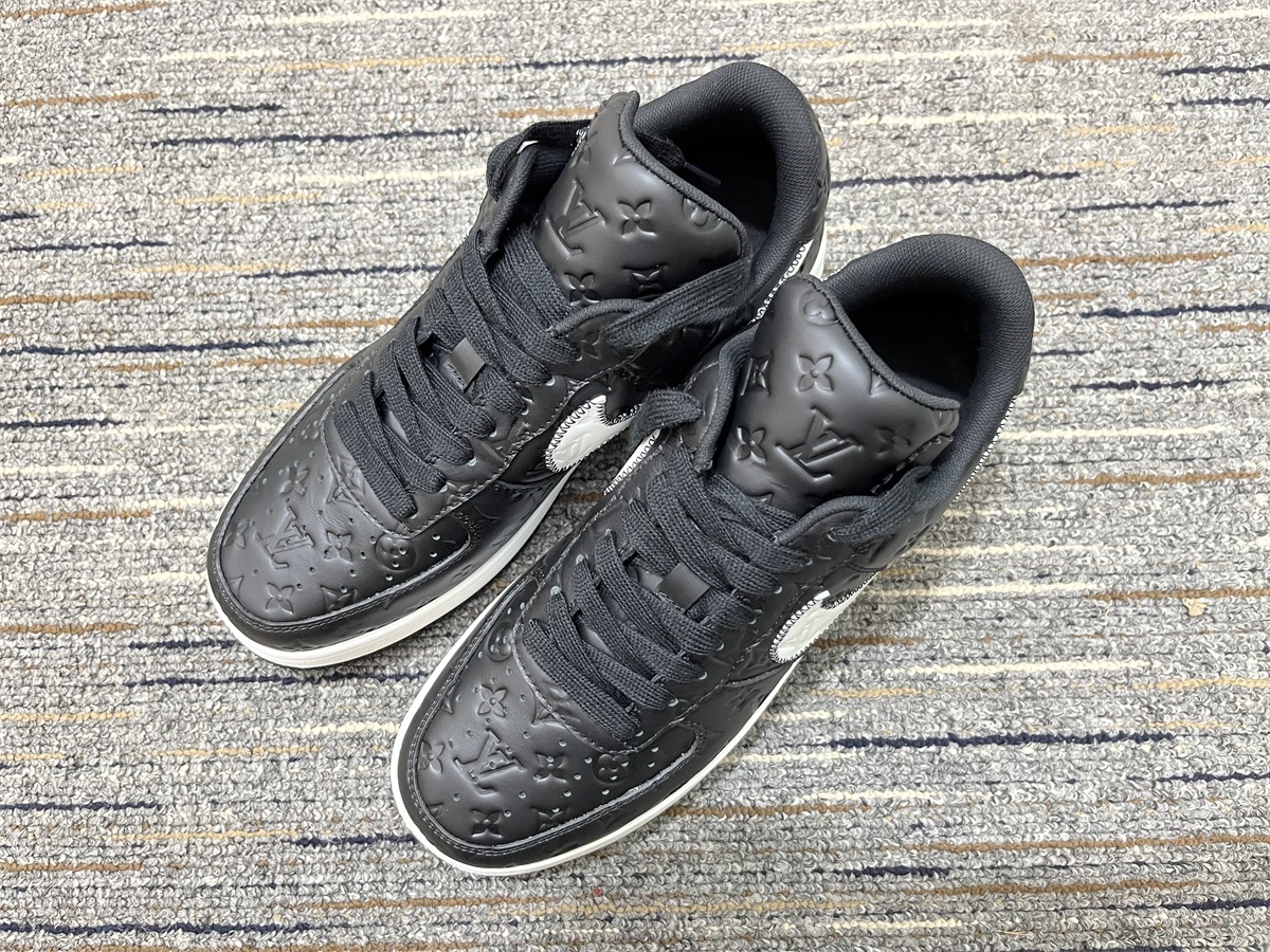 from O*ff-W*hite x Nike Air Force 1 x L*V Low