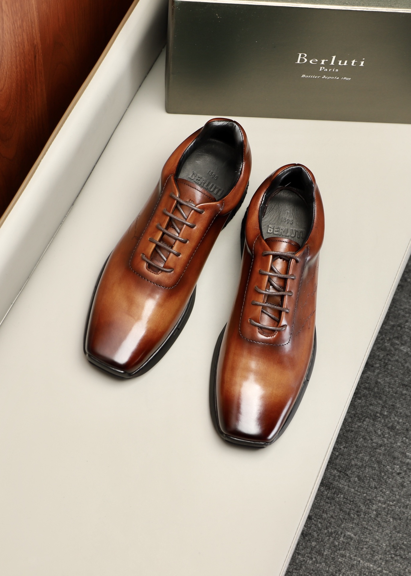 Men B*erluti Top Loafer