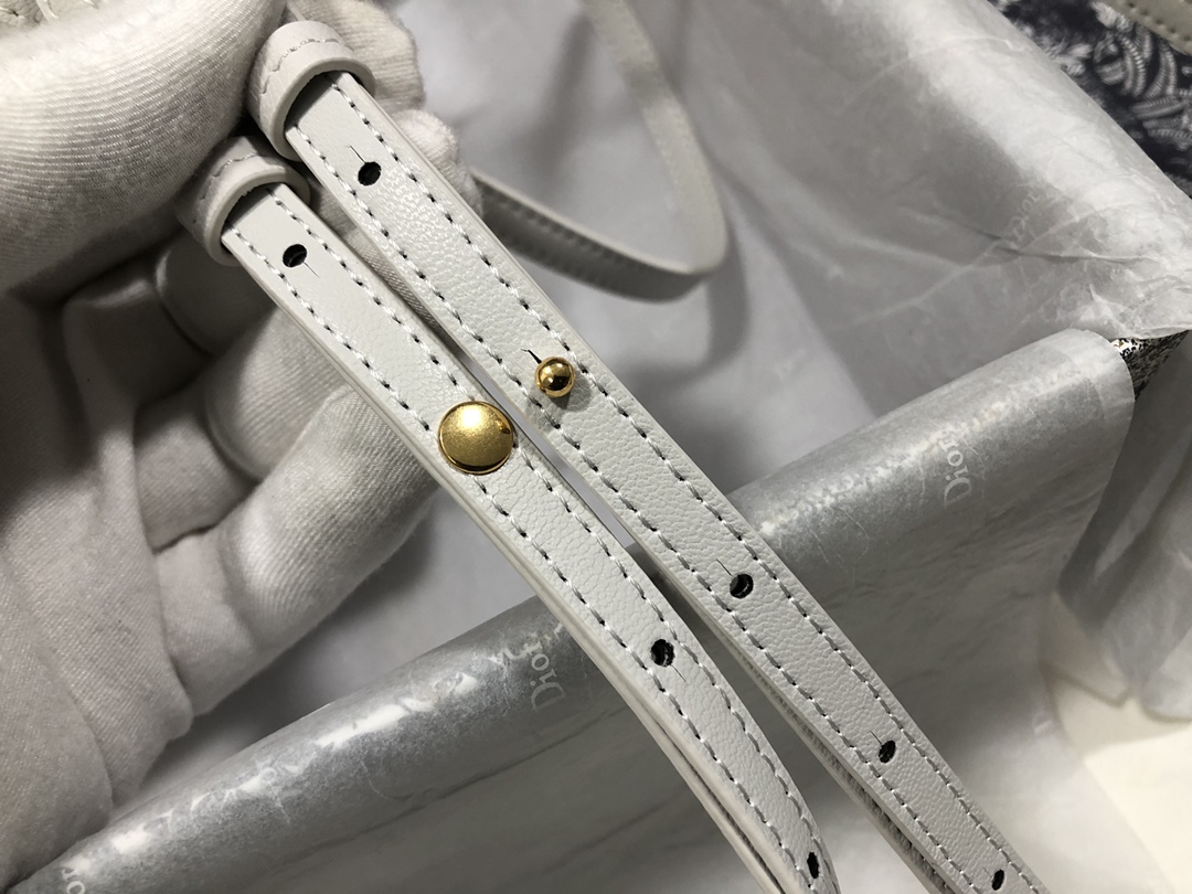 D*ior Bag Top Quality 16*21*8.5CM