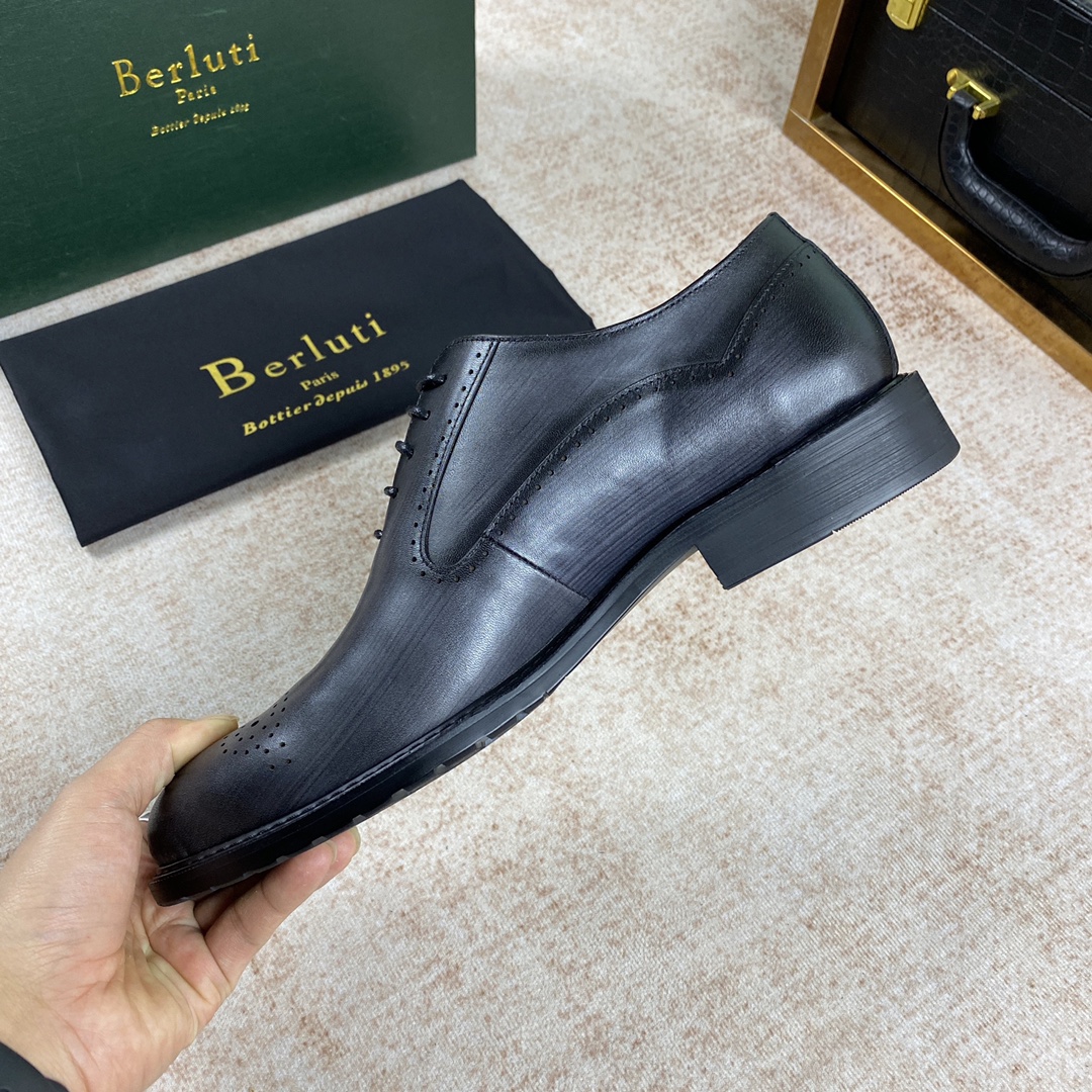 Men B*erluti Top Loafer