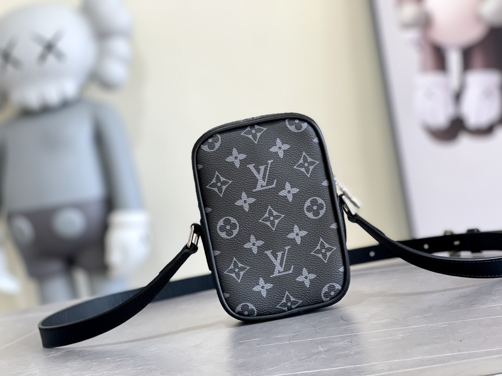 L*ouis V*uitton Bag Top Quality 11*17*4CM