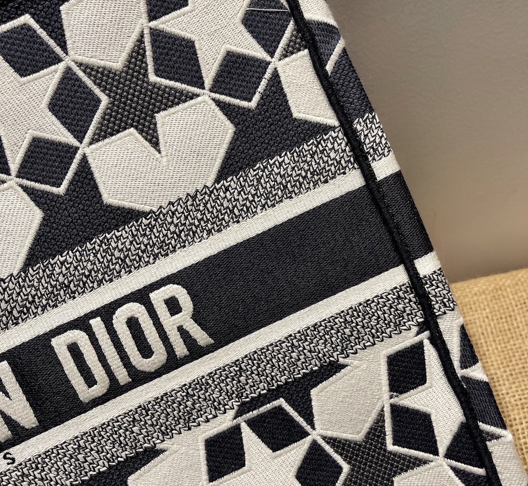 D*ior Bag Top Quality