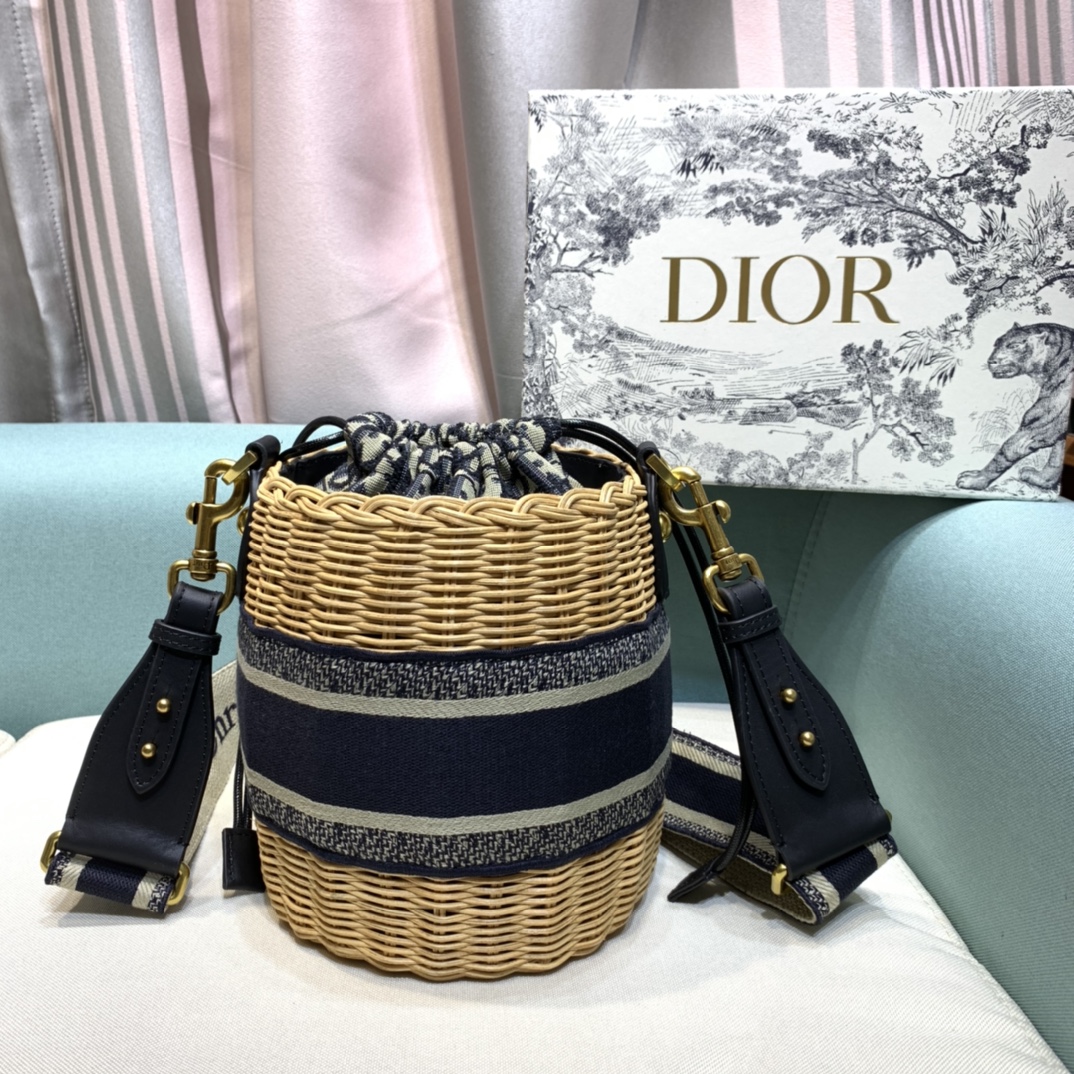 D*ior Top Bag 18*19cm