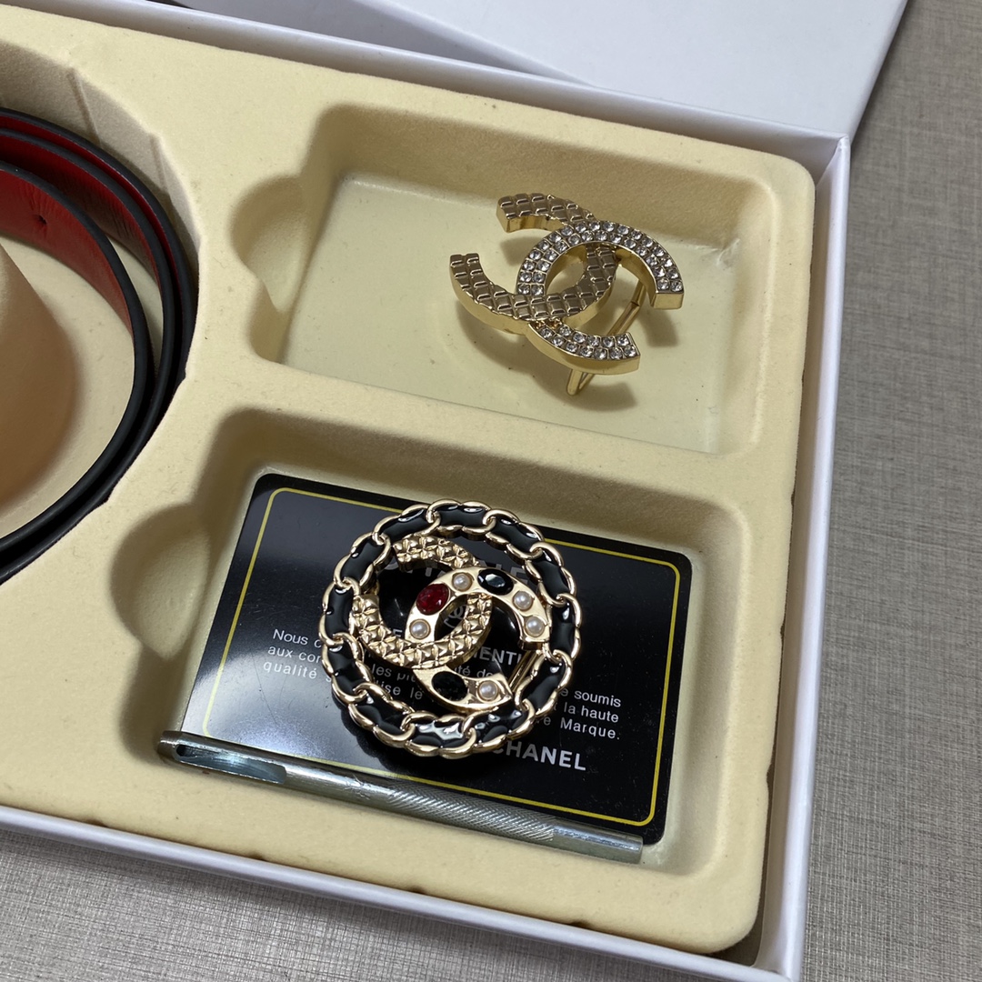 C*hanel Belts Top Version