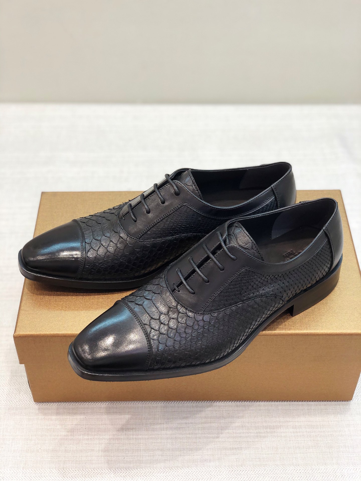 Men B*erluti Top Loafer