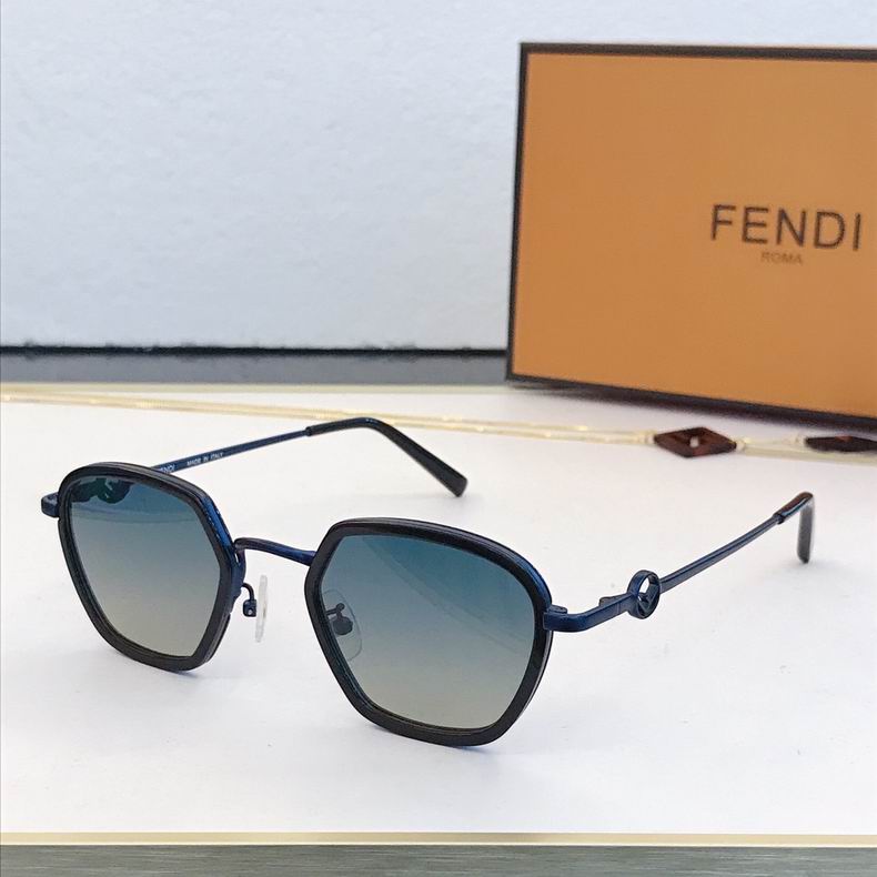 F*endi Glasses Top