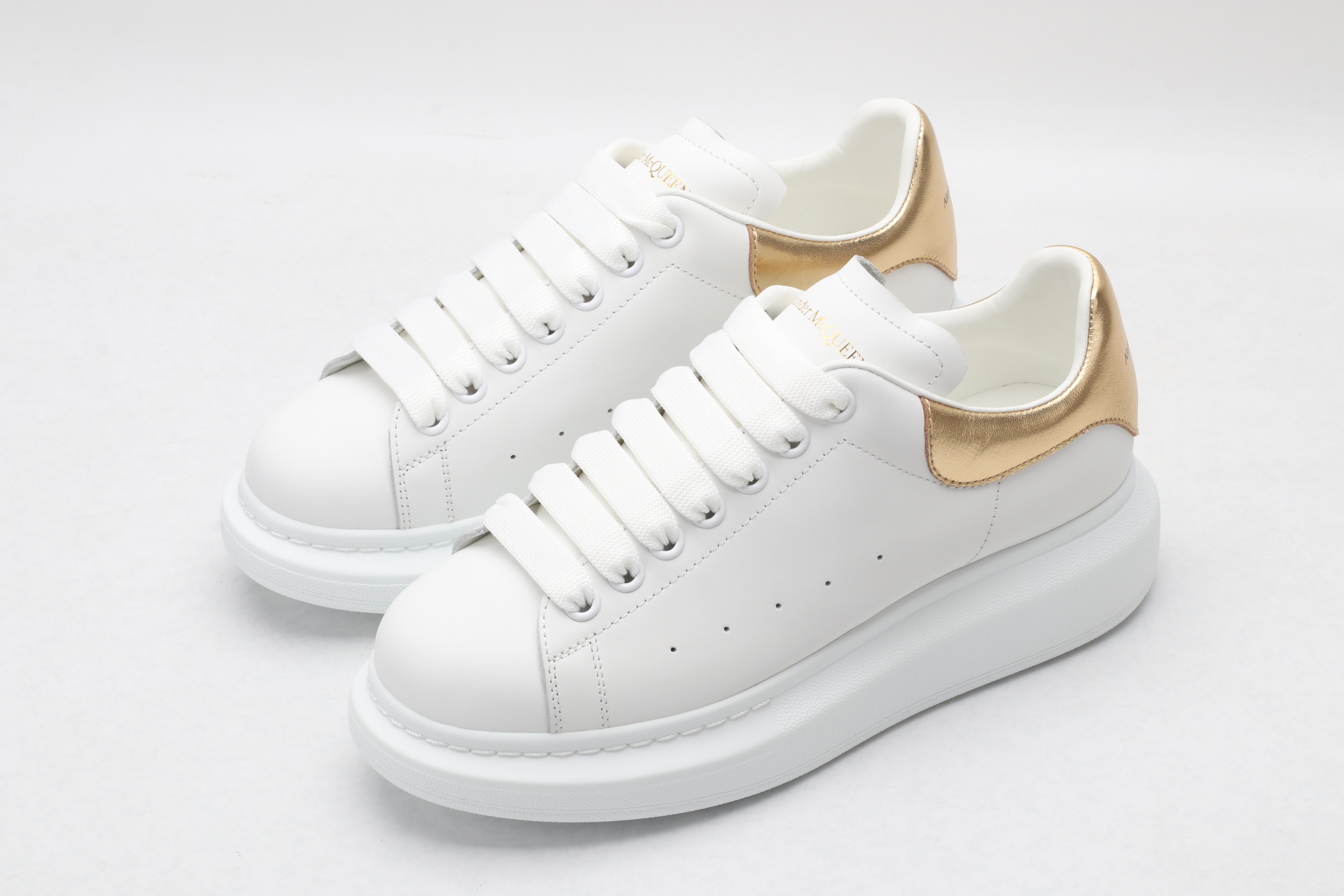 A*exander M*queen Sneaker