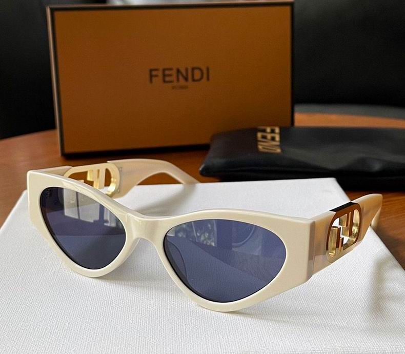 F*endi Glasses Top