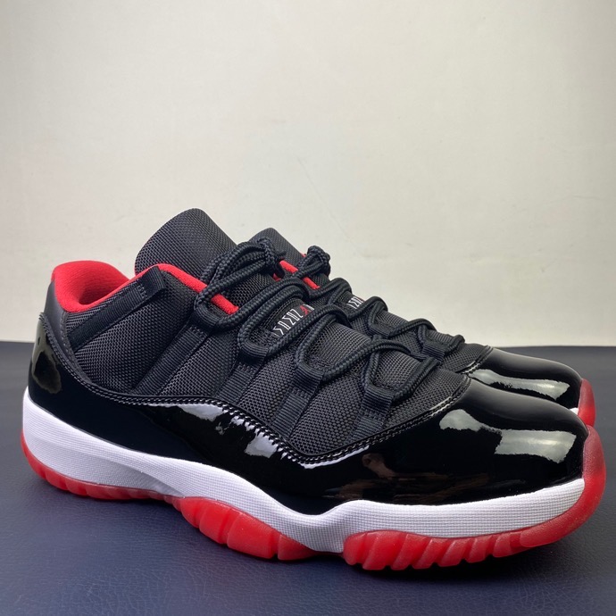 Air Jordan 11 Retro Low Bred