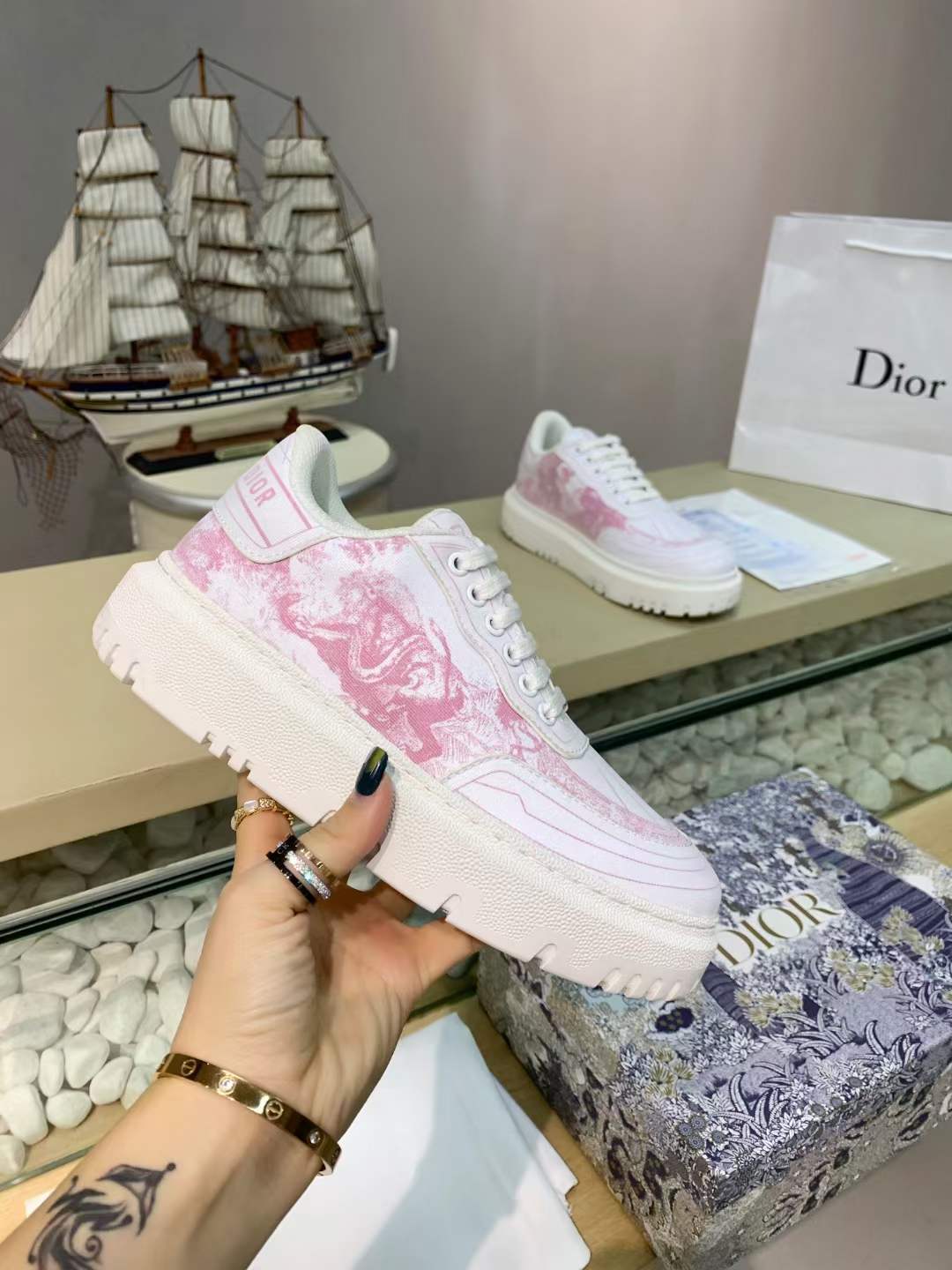 Men Women D*or Top Sneaker