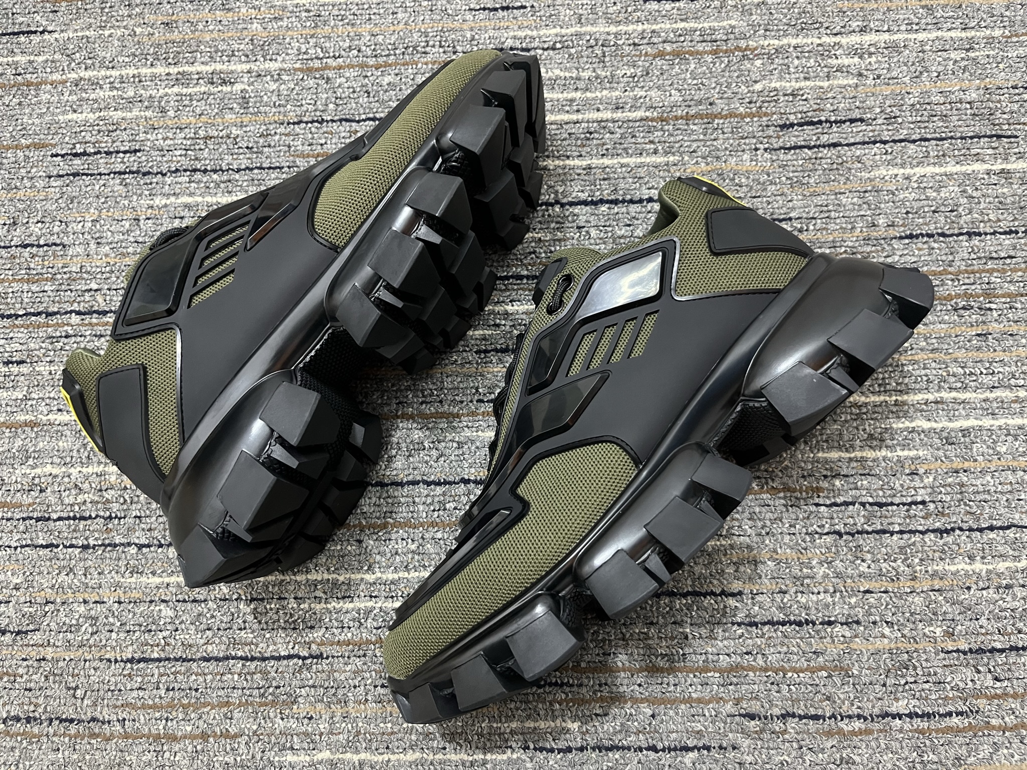 Men Women P*rada Top Sneaker