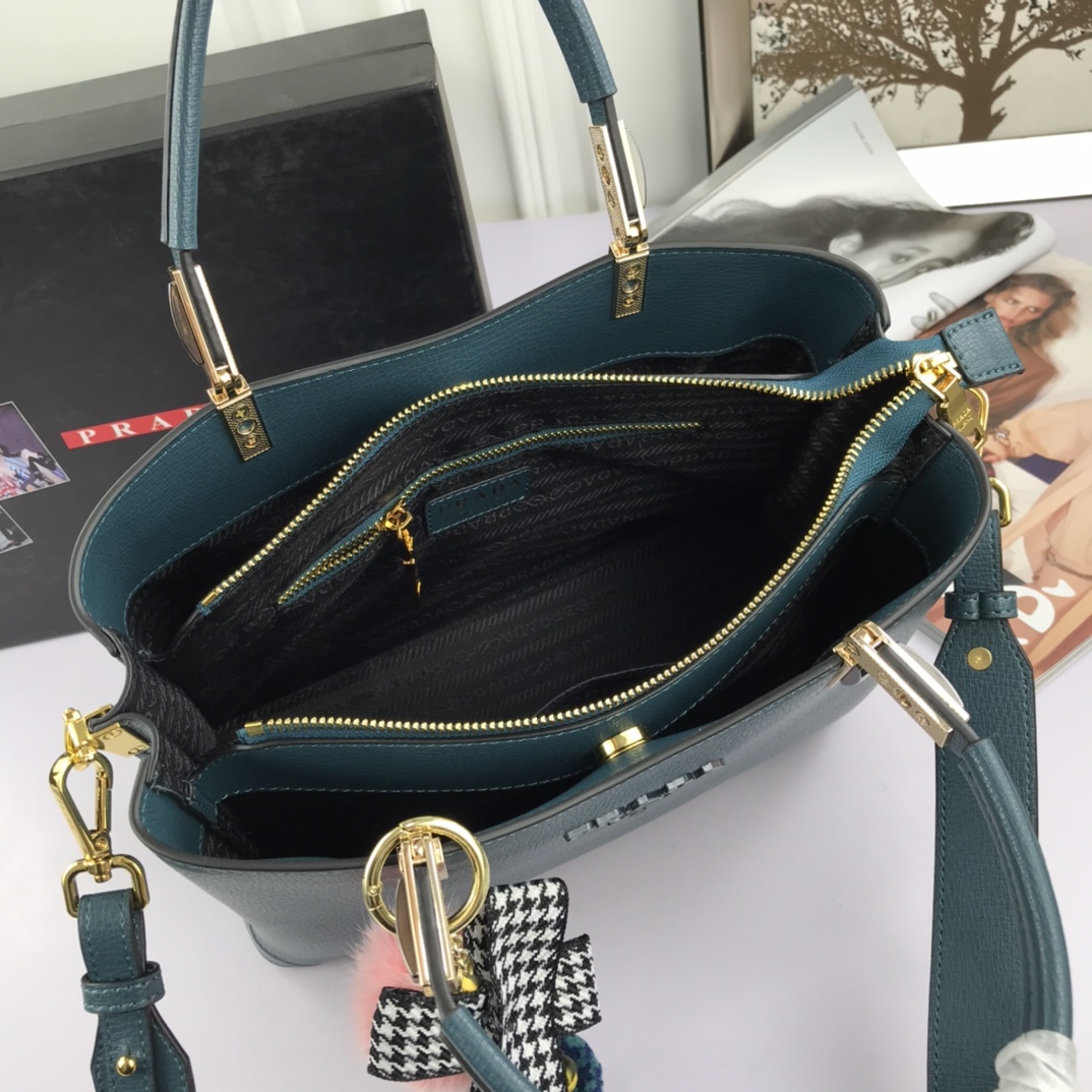 P*rada Top Bag 30*22*12cm