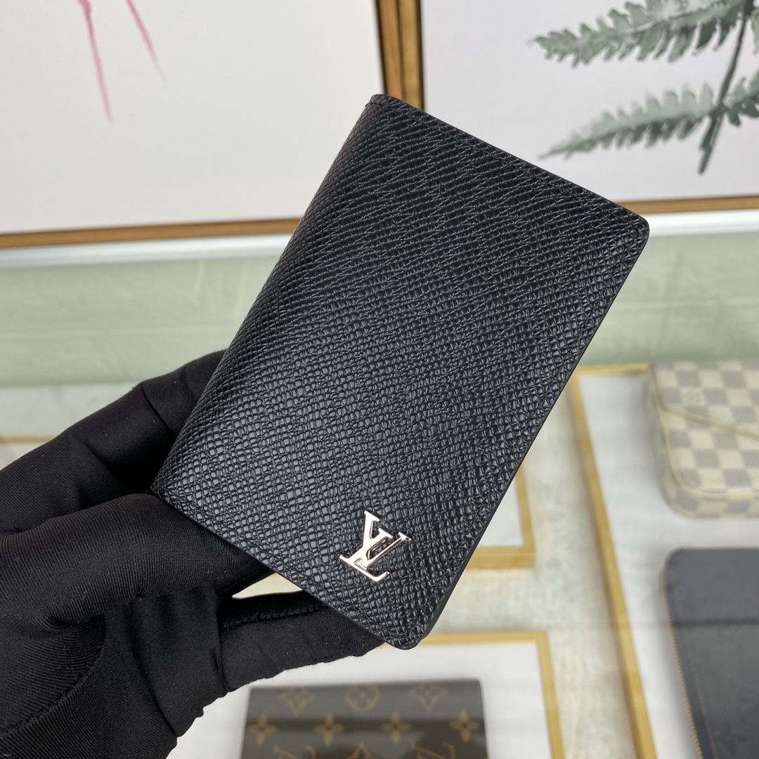 L*ouis V*uitton Bag Top Quality 8*11*1CM