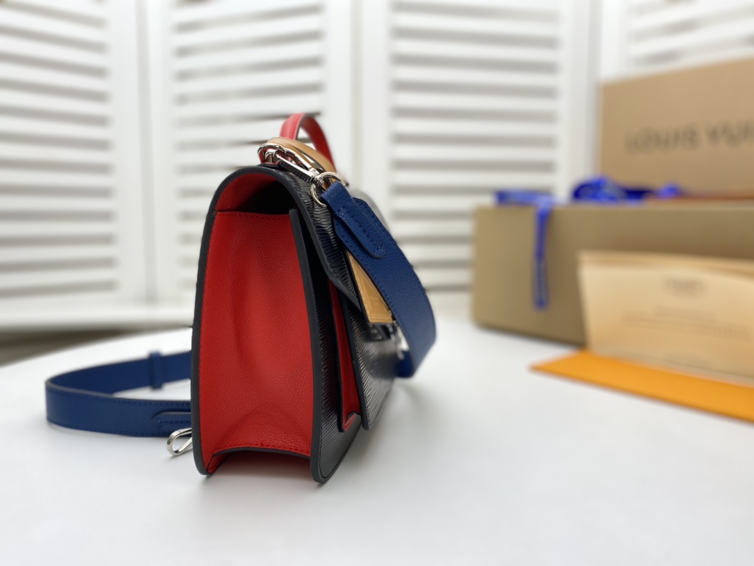 L*ouis V*uitton Bag Top Quality 22*18*9CM