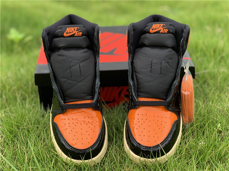 Air Jordan 1 Retro High OG “Shattered Backboard”3.0 555088-028