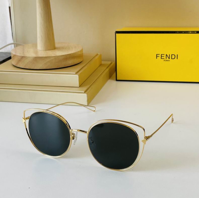 F*endi Glasses Top