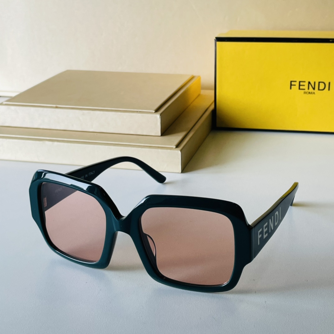 F*endi Glasses Top