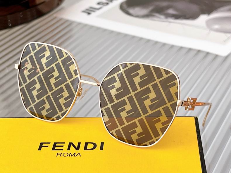 F*endi Glasses Top